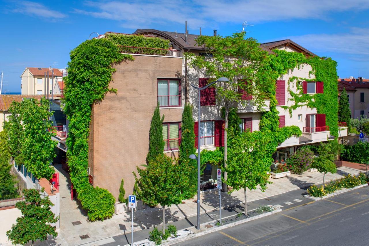 Corso Emanuele Apartments San Vincenzo Eksteriør bilde